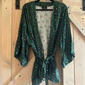 VICI Cheetah Kimono-Style Top – Size Small